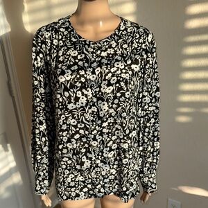 Banana Republic Black and White Floral Blouse Size XL.